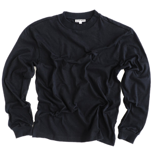 Elevate your wardrobe with the best long-sleeve T-shirt ever made.